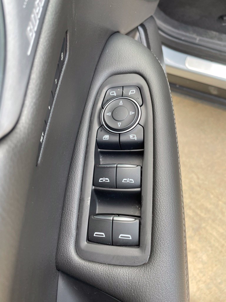 Used 2024 Cadillac XT6 Premium Luxury FWD image 16