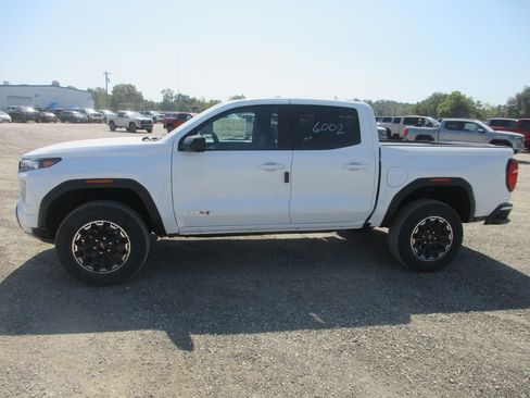 New 2026 GMC Canyon AT4 w/ Technology Plus Package AWD/4WD image 7