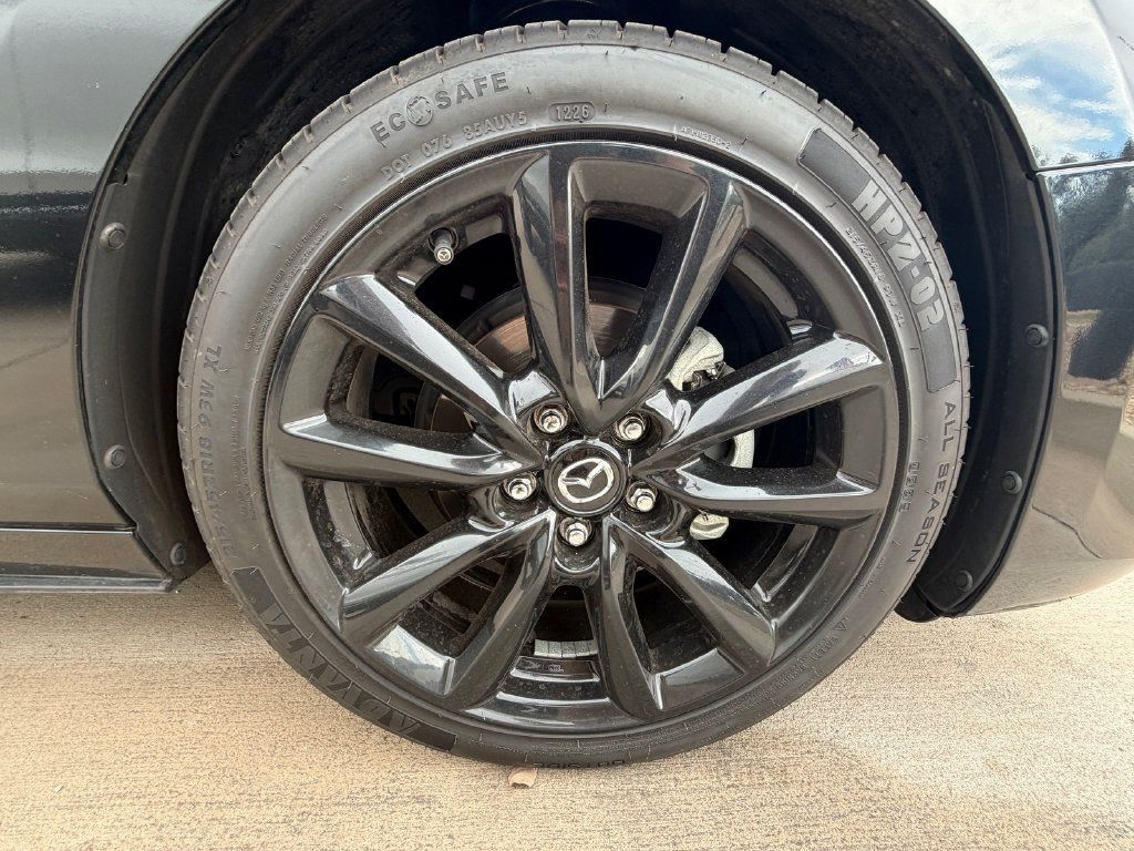 Used 2021 MAZDA MAZDA3 s FWD image 12