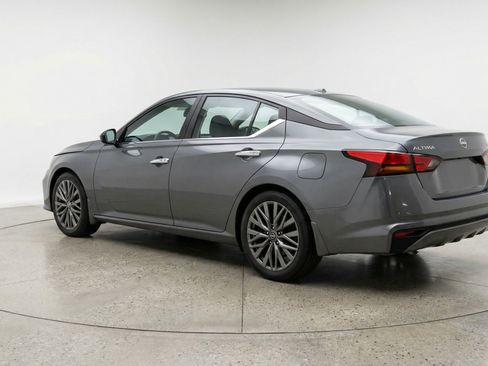 Used 2025 Nissan Altima 2.5 SV image 6