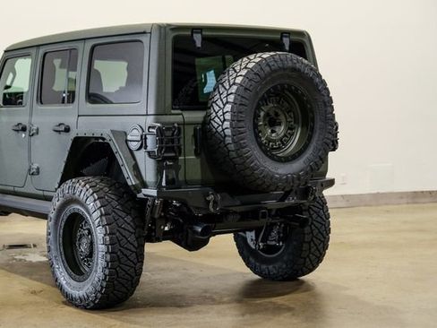 Used 2024 Jeep Wrangler Unlimited Rubicon w/ Technology Group AWD/4WD image 53