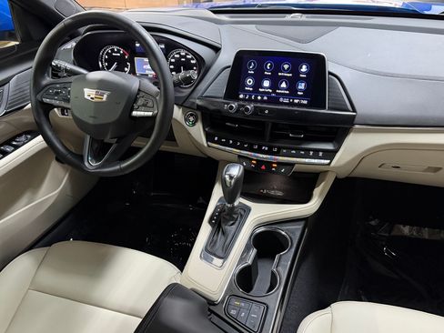 Certified 2026 Cadillac CT4 Luxury RWD image 39