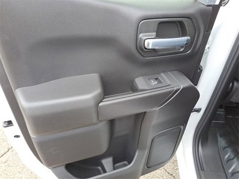 New 2026 GMC Sierra 1500 Pro w/ Pro Value Package image 10