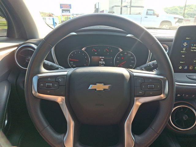 Used 2024 Chevrolet Blazer LT w/ Convenience Package FWD image 19
