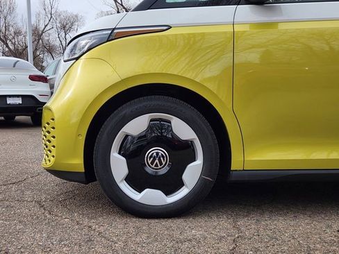 New 2025 Volkswagen ID. Buzz Pro S Plus AWD/4WD image 8