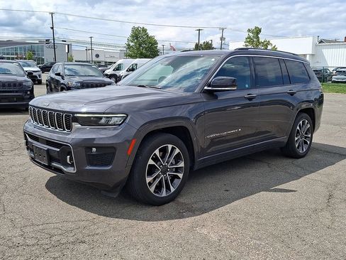 Used 2023 Jeep Grand Cherokee L Overland AWD/4WD image 6