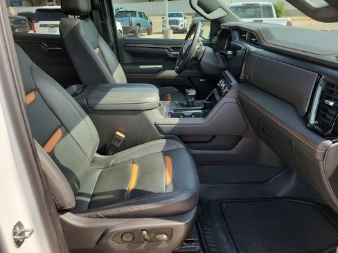 Certified 2023 GMC Sierra 1500 AT4 w/ Technology Package image 28