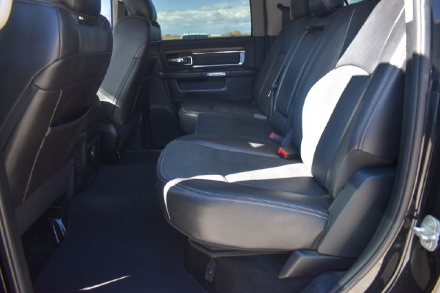 Used 2014 RAM 2500 Laramie w/ Black Appearance Group AWD/4WD image 22