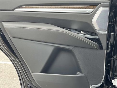 New 2026 Cadillac Escalade Platinum Sport AWD/4WD image 23
