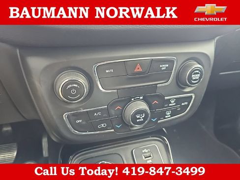 Used 2019 Jeep Compass Limited AWD/4WD image 53