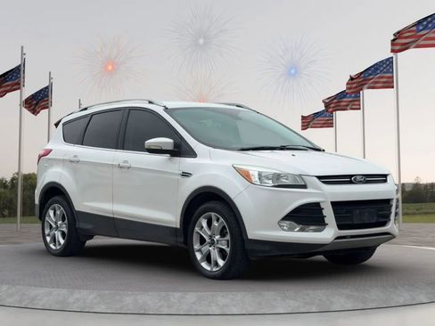 Used 2015 Ford Escape Titanium FWD image 9