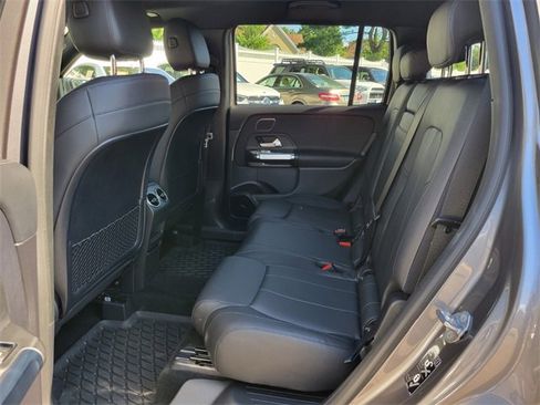 Certified 2021 Mercedes-Benz GLB 250 4MATIC image 17
