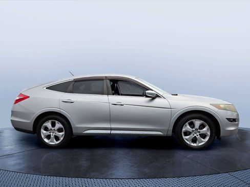 Used 2010 Honda Crosstour EX-L image 2