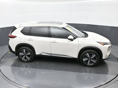 Used 2023 Nissan Rogue Platinum w/ Platinum Premium Package AWD/4WD image 33