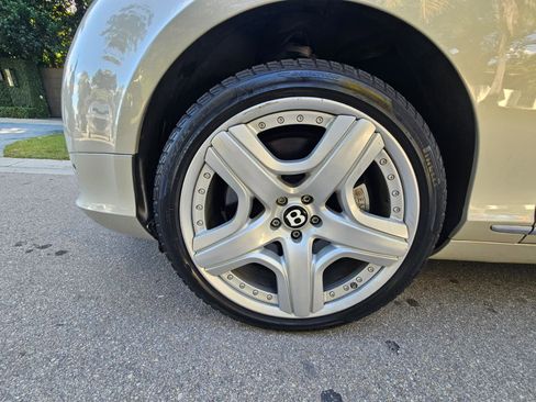 Used 2014 Bentley Continental GT image 30