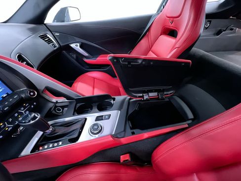 Used 2019 Chevrolet Corvette Stingray Coupe RWD image 29
