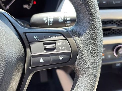 Used 2024 Honda HR-V LX image 14