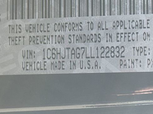 Used 2020 Jeep Gladiator Sport w/ Quick Order Package 24S image 32