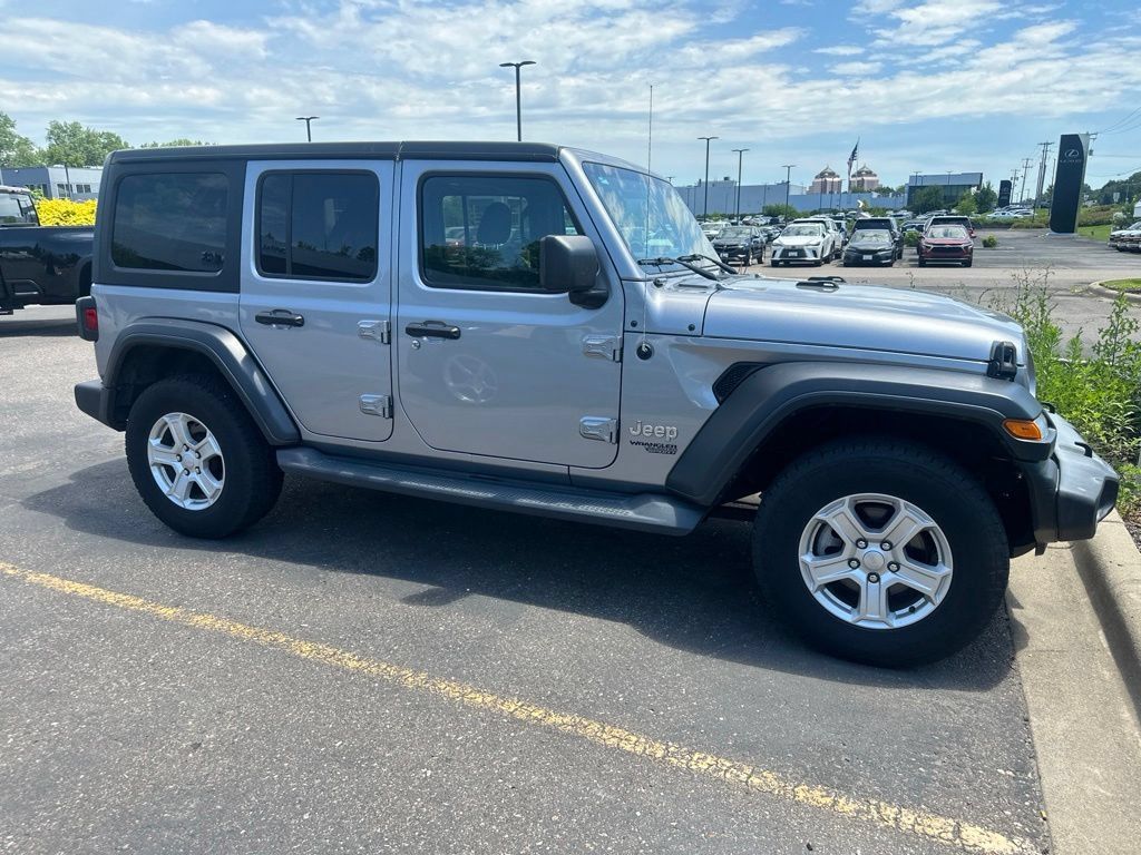 Used 2019 Jeep Wrangler Unlimited Sport S AWD/4WD image 4