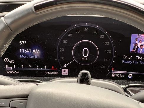 Certified 2023 Cadillac Escalade ESV Sport w/ Touring Package image 18