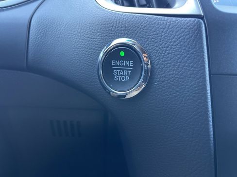 Used 2020 Ford Edge SEL w/ Convenience Package image 13