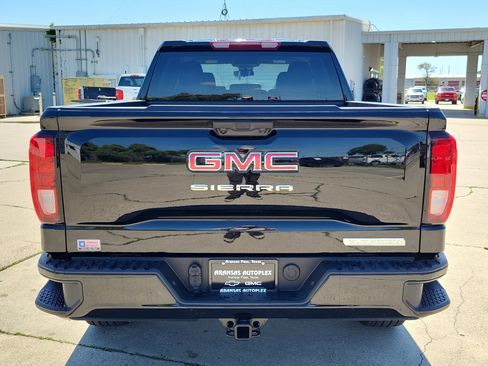 New 2025 GMC Sierra 1500 Elevation image 6