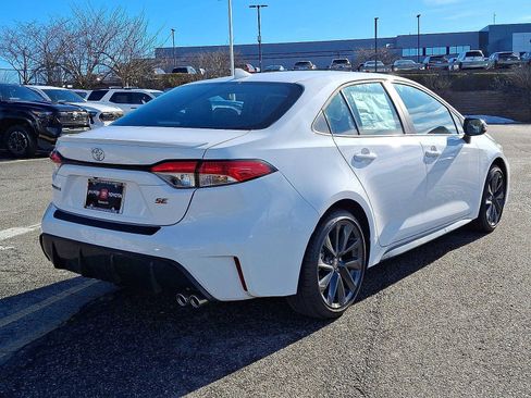 New 2026 Toyota Corolla SE image 12