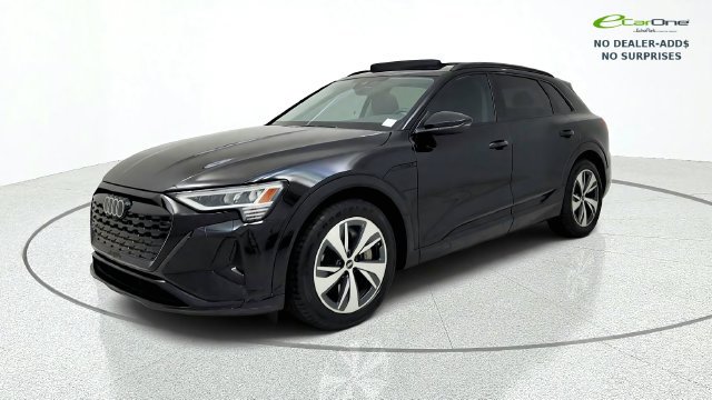 Used 2024 Audi Q8 e-tron Premium AWD/4WD image 3