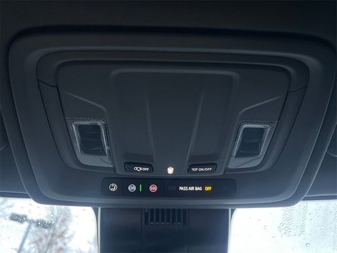Used 2024 GMC Sierra 1500 Elevation image 25