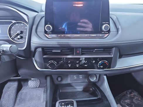 New 2026 Nissan Rogue S image 19