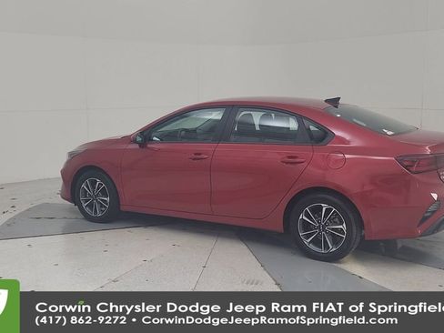 Used 2024 Kia Forte LXS image 10