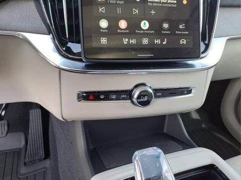 New 2026 Volvo XC90 B6 Ultra w/ Lounge Package AWD/4WD image 23