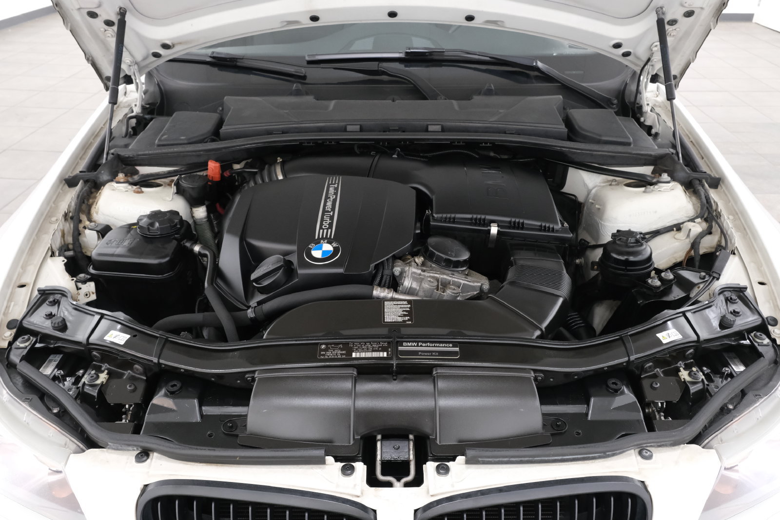Used 2011 BMW 335i xDrive Sedan AWD/4WD image 39