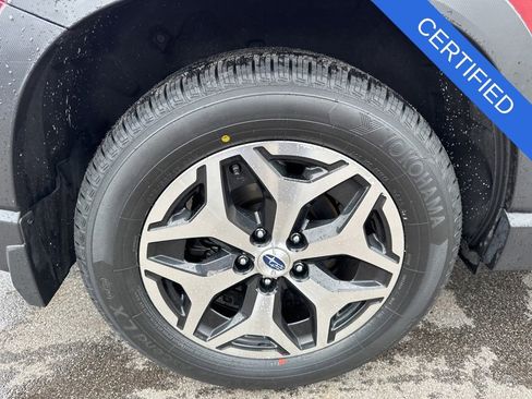 Certified 2023 Subaru Forester Premium AWD/4WD image 36
