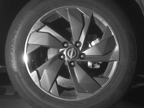 Used 2025 Nissan Rogue SV image 13