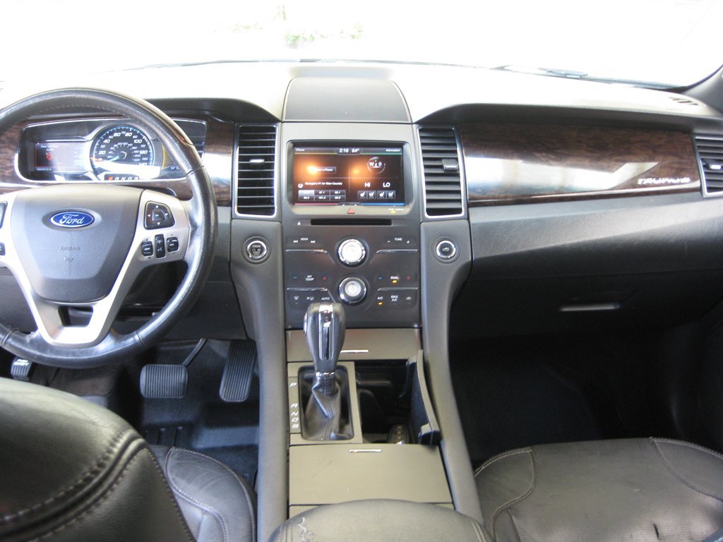 Used 2015 Ford Taurus Limited FWD image 26