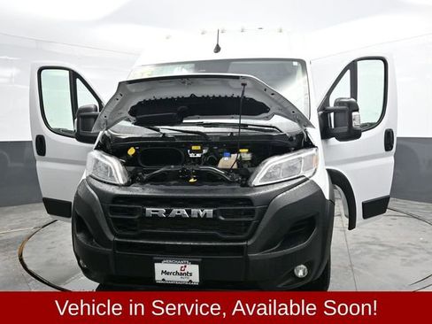 Used 2025 RAM ProMaster 2500 w/ Convenience Group image 39