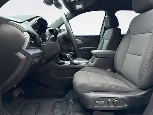 Used 2023 Chevrolet Traverse LT AWD/4WD image 11