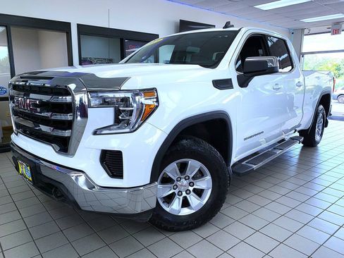 Used 2019 GMC Sierra 1500 SLE w/ Preferred Package AWD/4WD image 2
