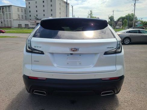 Used 2023 Cadillac XT4 Sport AWD/4WD image 9