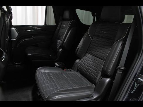 Used 2022 Cadillac Escalade Sport Platinum AWD/4WD image 21