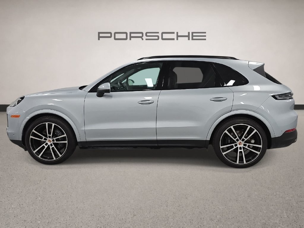 Certified 2026 Porsche Cayenne AWD/4WD image 2