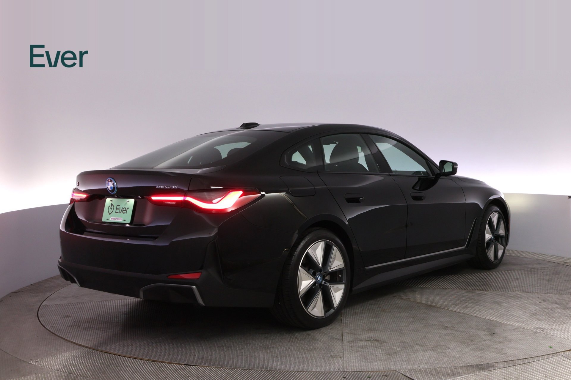 Used 2023 BMW i4 eDrive35 RWD image 3