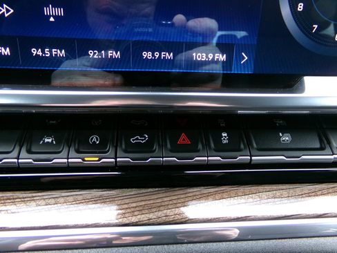 Used 2023 Chevrolet Silverado 1500 LT w/ Work Truck Package image 28