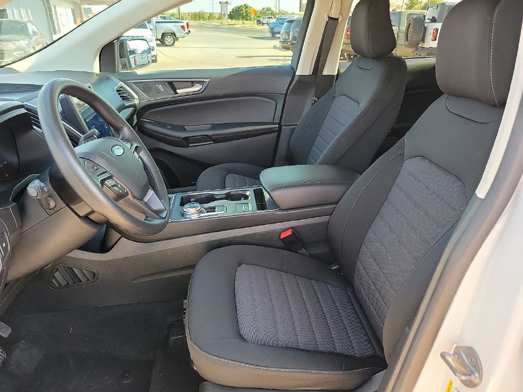 Used 2022 Ford Edge SE w/ Black Appearance Package AWD/4WD image 18