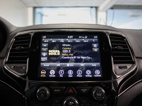 Used 2020 Jeep Grand Cherokee High Altitude AWD/4WD image 15
