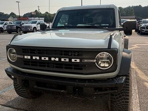 Used 2021 Ford Bronco Black Diamond w/ Sasquatch Package AWD/4WD image 2