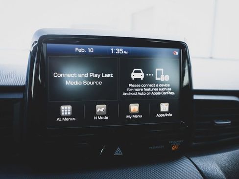 Used 2020 Hyundai Veloster N w/ Performance Package image 5