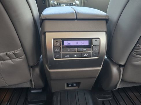 Used 2021 Lexus GX 460 Premium AWD/4WD image 25