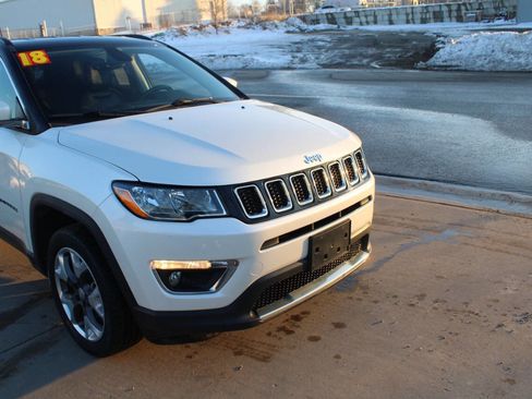 Used 2018 Jeep Compass Limited AWD/4WD image 17